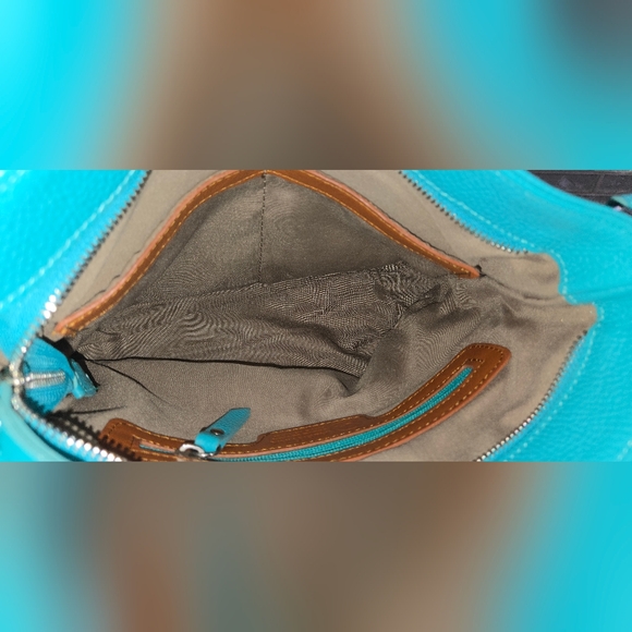 🎀 Valentina Turquoise and Tan Pebble Leather Shoulder Bag with Gold Accents - Picture 12 of 17